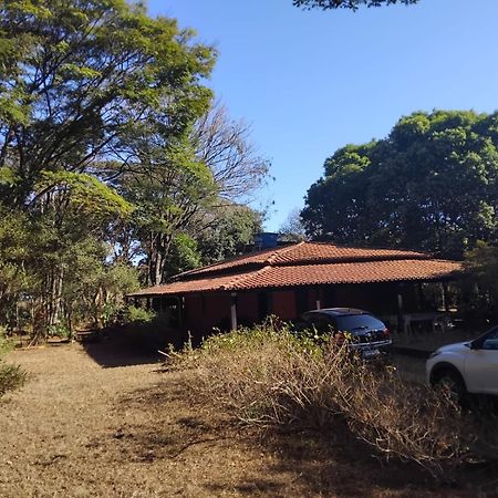 Willa Sitio Bemtevi - Jockey Camping - Uberlândia Zewnętrze zdjęcie