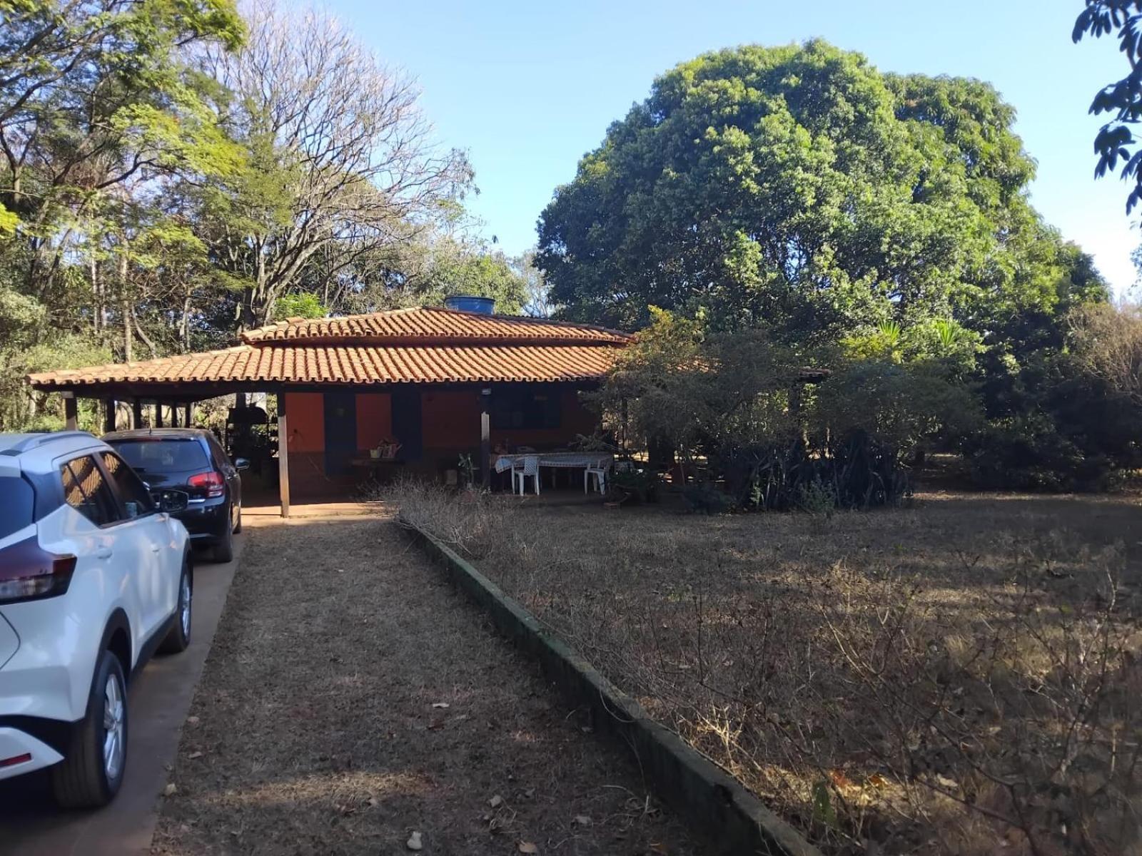 Willa Sitio Bemtevi - Jockey Camping - Uberlândia Zewnętrze zdjęcie